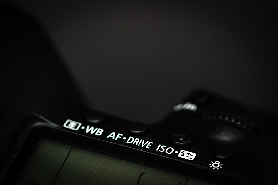Canon EOS 5D Mark III - top buttons.